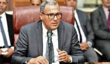 قيس سعيد يعزل وزير التربية محمد علي البوغديري بعد سنة وشهرين من تعيينه قيس سعيد يعزل وزير التربية محمد علي البوغديري بعد سنة وشهرين من تعيينه