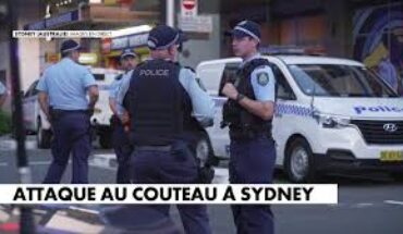 Attaque au couteau à Sydney : 6 morts et 8 personnes hospitalisées Attaque au couteau à Sydney : 6 morts et 8 personnes hospitalisées