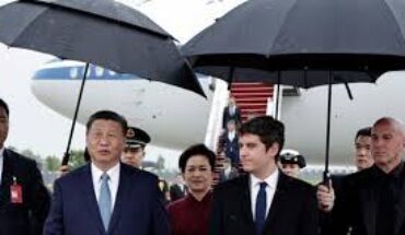 Le président chinois Xi Jinping arrive en France pour une visite officielle de deux jours Le président chinois Xi Jinping arrive en France pour une visite officielle de deux jours