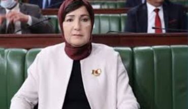 إنهاء مهام مكرم الجلاصي المستشارا الخاص بديوان ليلى جفال وزيرة العدل إنهاء مهام مكرم الجلاصي المستشارا الخاص بديوان ليلى جفال وزيرة العدل