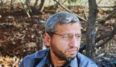 إعلام إسرائيلي يدعي استهداف محمد الضيف القائد العام لكتائب القسام إعلام إسرائيلي يدعي استهداف محمد الضيف القائد العام لكتائب القسام