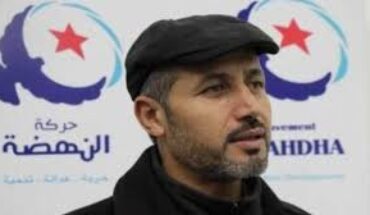 إيقاف العجمي الوريمي ، أمين عام حركة النهضة ، واثنين من مرافقيه إيقاف العجمي الوريمي ، أمين عام حركة النهضة ، واثنين من مرافقيه