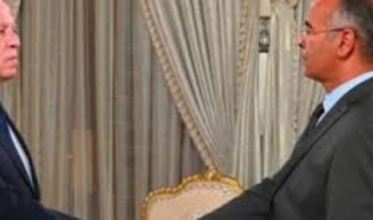 قيس سعيد يوضح لكمال المدوري أن دوره يتمثل فقط في مساعدة رئيس الجمهورية في ممارسة الوظيفة التنفيذية