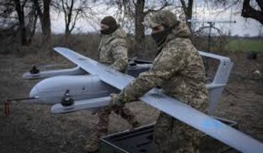 La Russie lance sa plus grande attaque de drones depuis le début du conflit ukrainien La Russie lance sa plus grande attaque de drones depuis le début du conflit ukrainien