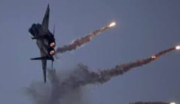 Sept civils tués, dont des femmes et des enfants , dans une frappe aérienne israélienne près de Damas Sept civils tués, dont des femmes et des enfants , dans une frappe aérienne israélienne près de Damas