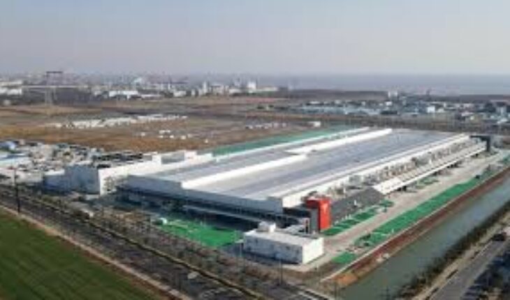 Chine: Tesla ouvre une gigantesque usine de batteries à Shanghai