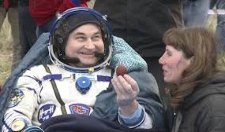 Après une mission de 220 jours , retour sur Terre de deux cosmonautes russes et d’un astronaute américain