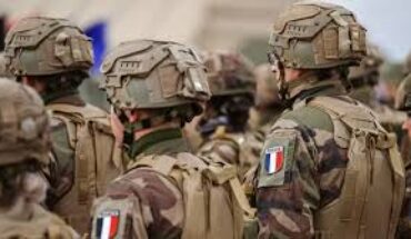 Un rapport parlementaire alerte que la France ne tiendrait que «quelques semaines» en cas de guerre majeure Un rapport parlementaire alerte que la France ne tiendrait que «quelques semaines» en cas de guerre majeure