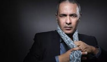 L’écrivain franco-algérien, Kamel Daoud, visé par deux mandats d’arrêt internationaux émis par les autorités algériennes L’écrivain franco-algérien, Kamel Daoud, visé par deux mandats d’arrêt internationaux émis par les autorités algériennes