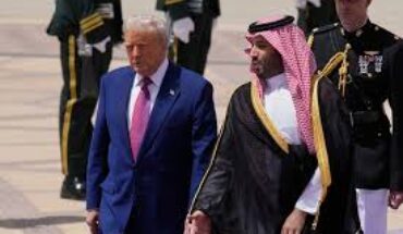 Donald Trump empoche de pharaoniques promesses d’investissements et d’achats de la part de Riyad Donald Trump empoche de pharaoniques promesses d’investissements et d’achats de la part de Riyad