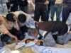 L&rsquo;armée israélienne force une famille palestinienne à exhumer la tombe de leur fils