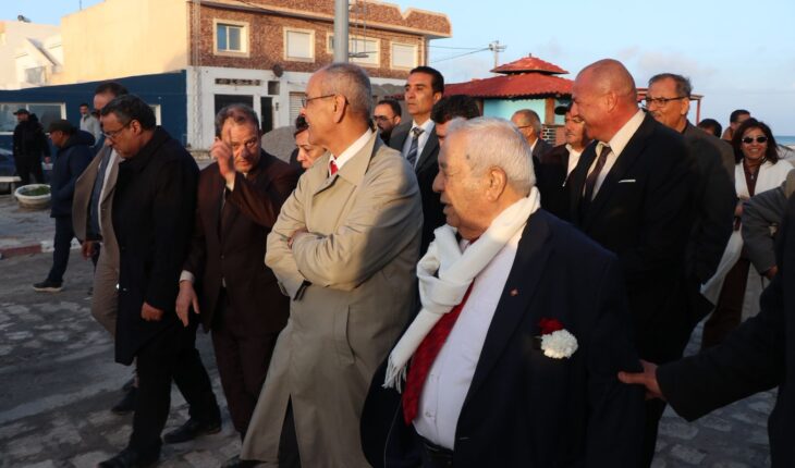 وزير البيئة يكتفي بتوزيع  التطمينات والوعود في ولاية نابل