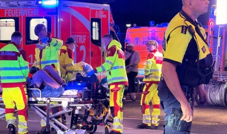 Berlin : une voiture percute la foule à la Marche des fiertés et fait un mort et 16 blessés