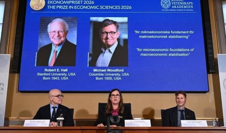 Le prix Nobel d’économie 2026 décerné aux Américains Robert E. Hall et Michael Woodford Le prix Nobel d’économie 2026 décerné aux Américains Robert E. Hall et Michael Woodford